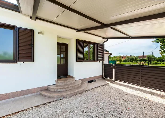 Cozy House With Pool Near Rovinj
