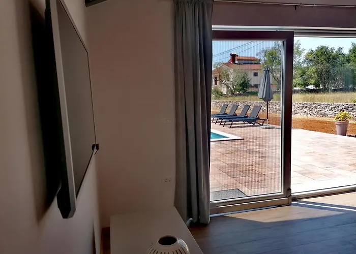Cozy House With Pool Near Rovinj